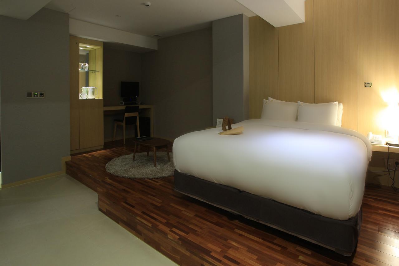 Suwon Top Cloud Hotel Eksteriør bilde
