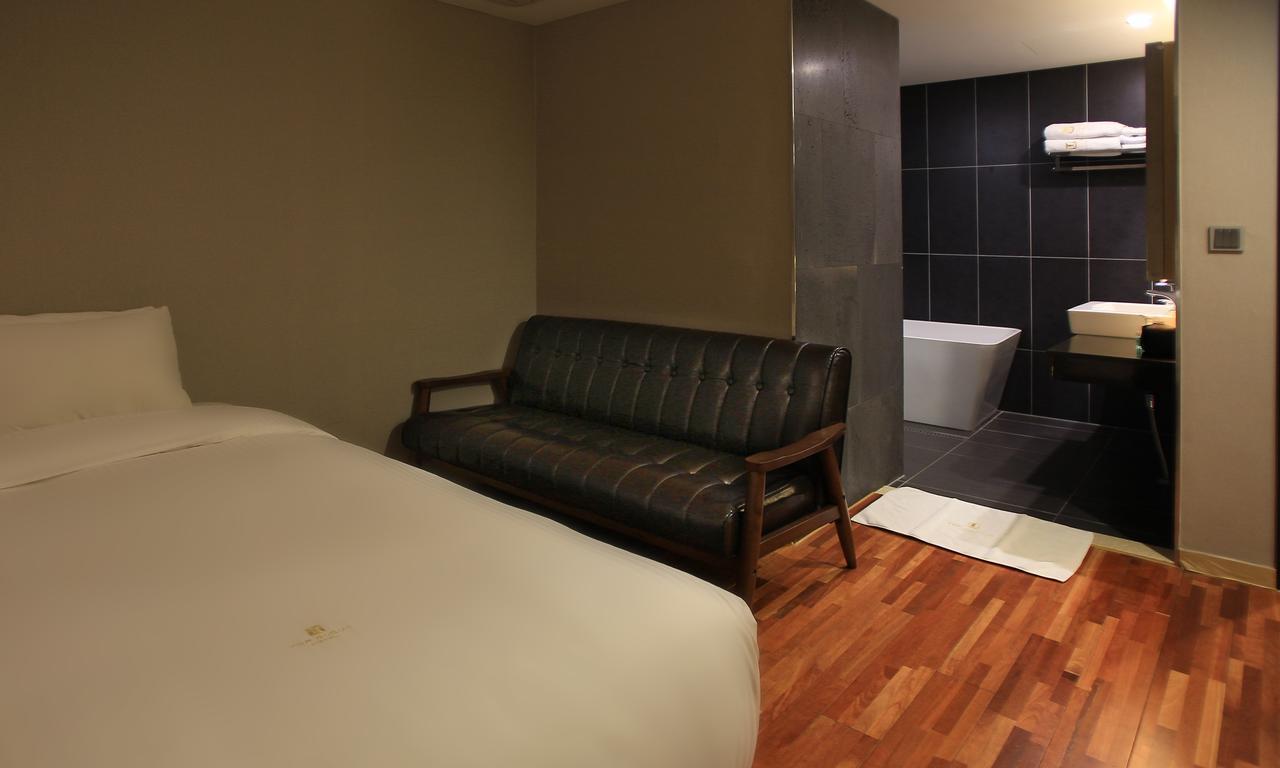 Suwon Top Cloud Hotel Eksteriør bilde