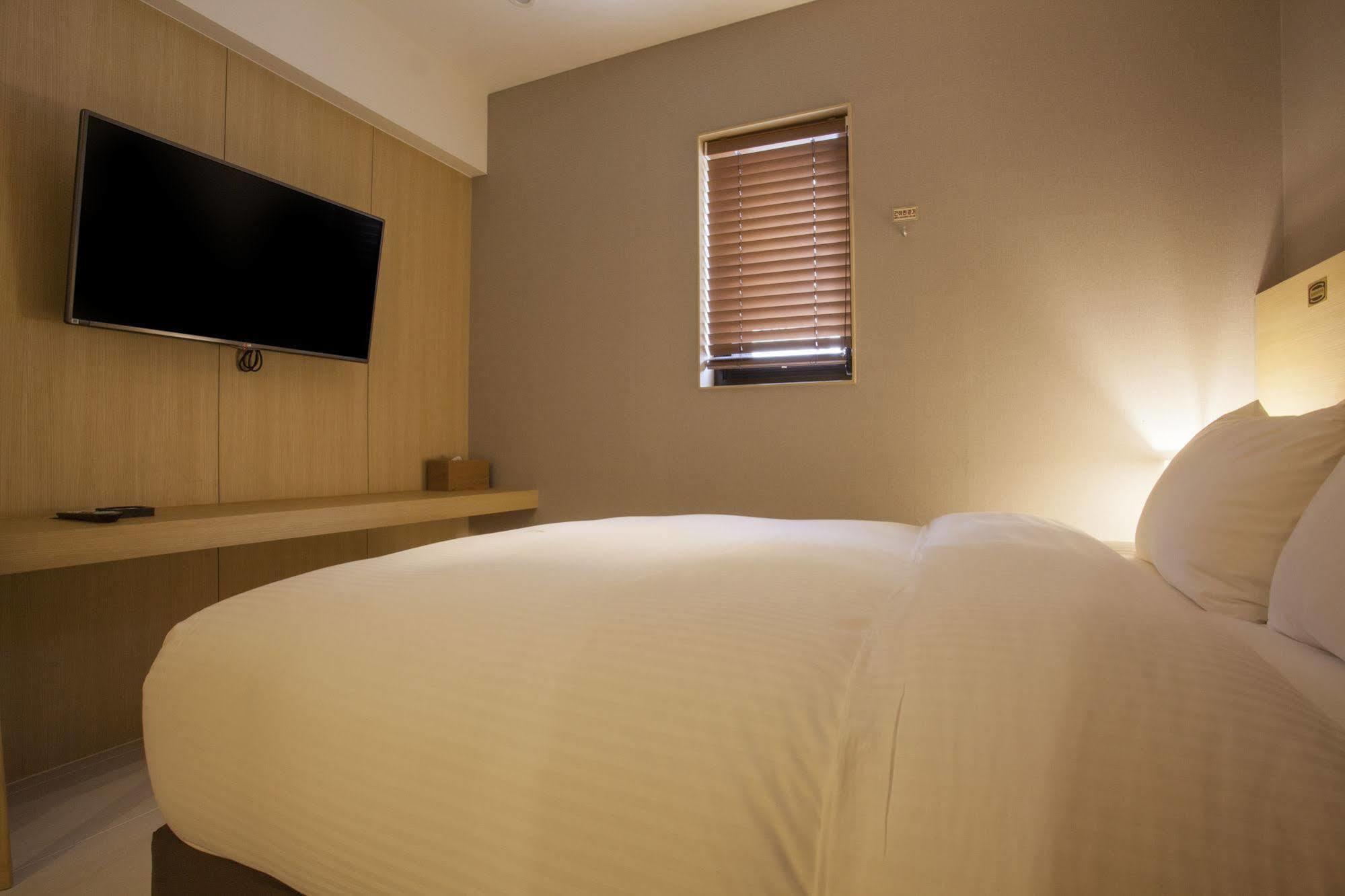Suwon Top Cloud Hotel Eksteriør bilde