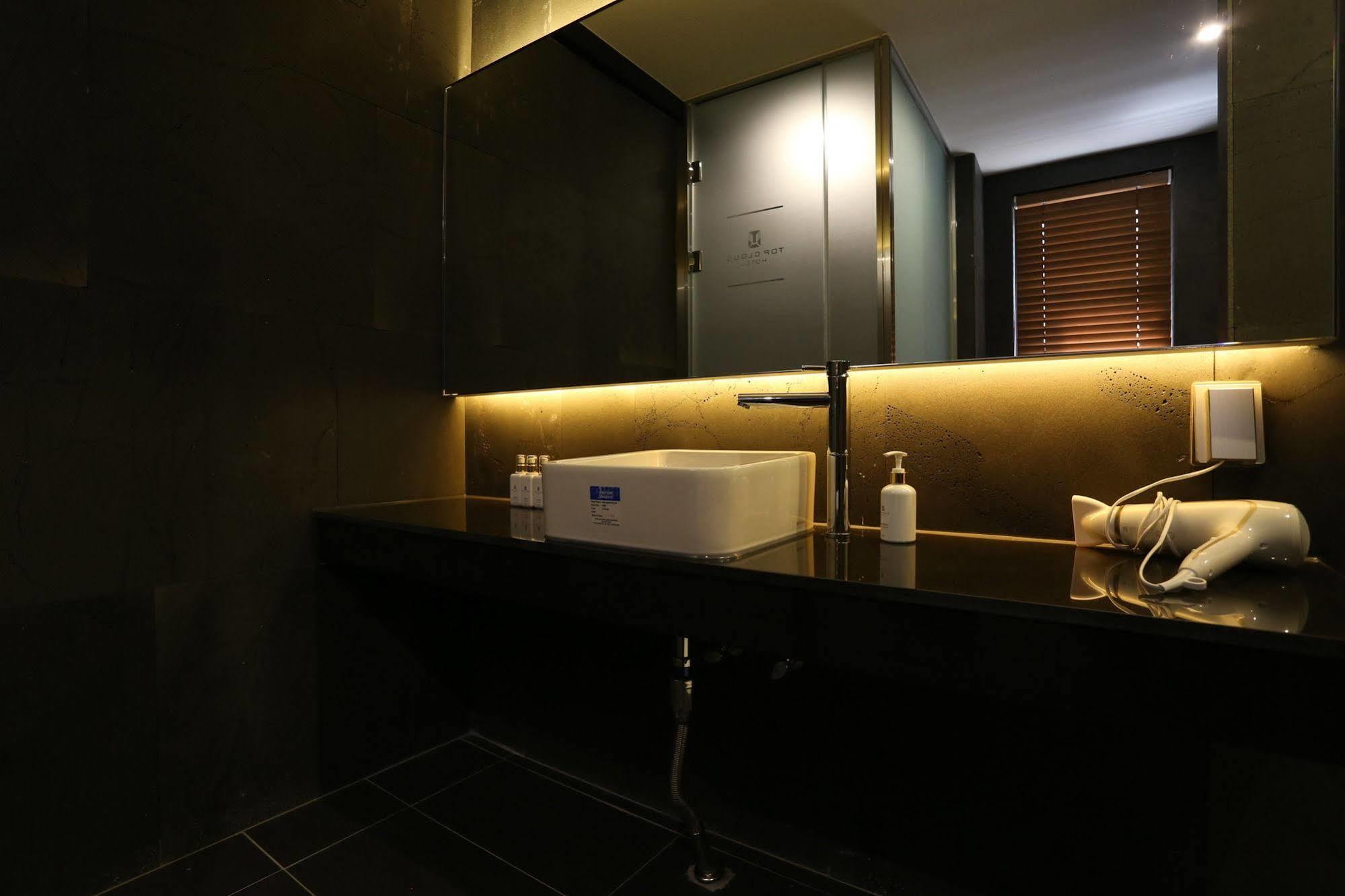 Suwon Top Cloud Hotel Eksteriør bilde